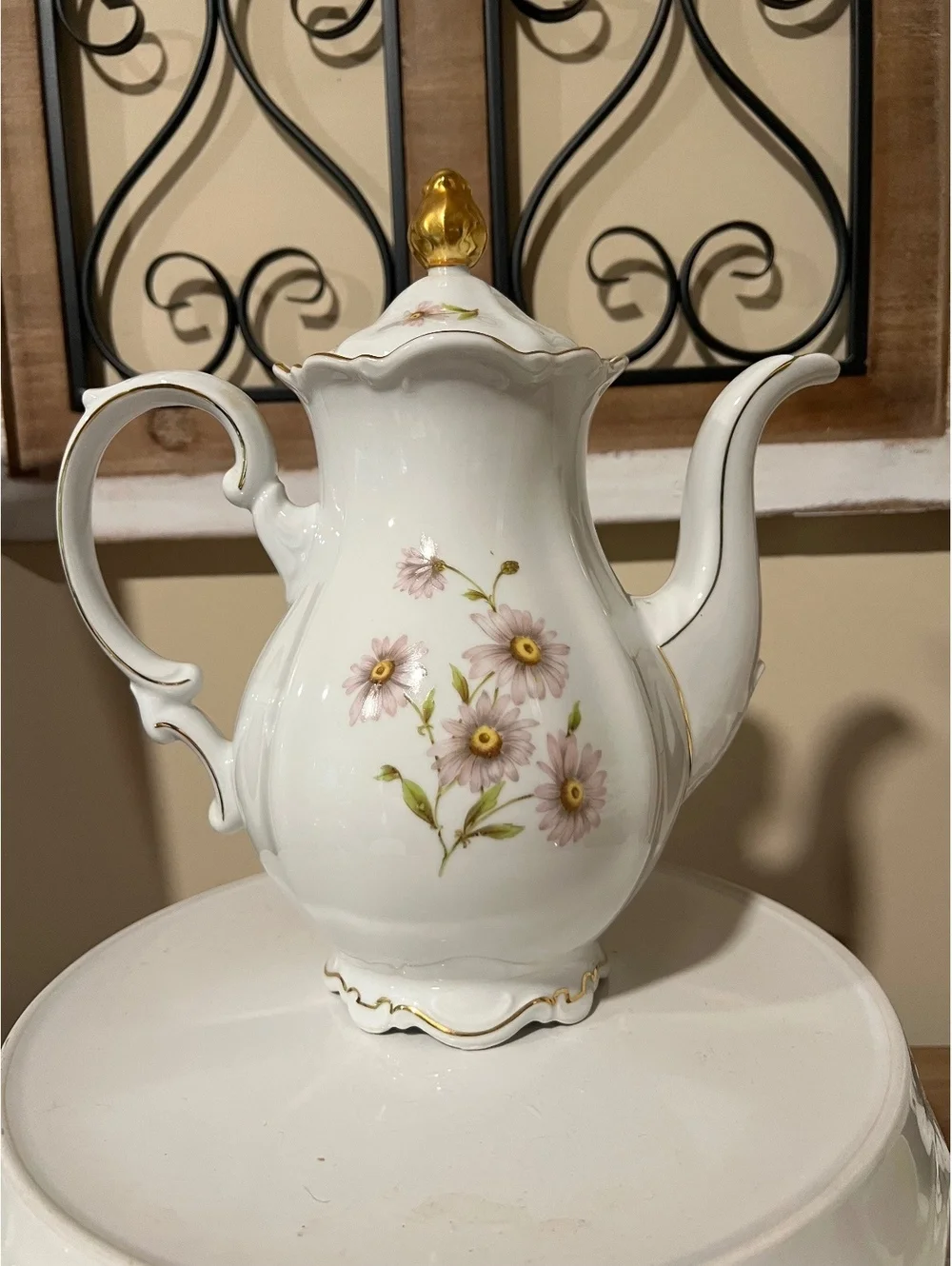 Vintage Mitterteich Bavaria Germany Cream Lavender Daisy Bell Teapot gold trim